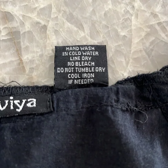 Raviya Black Floral Embroidered Bohemian Top. Size S - Picture 8 of 11